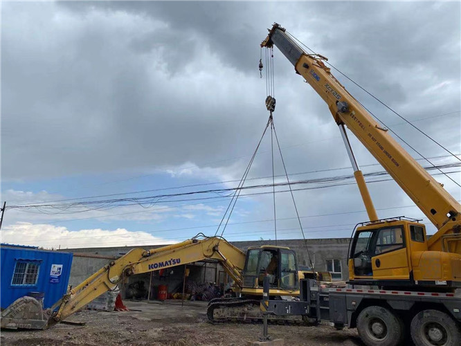 莱芜区25吨吊车的工作半径是多少？